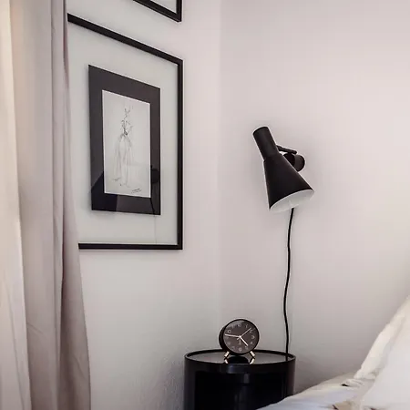 Contemporanea Tra Le Vie Storiche 아파트 *